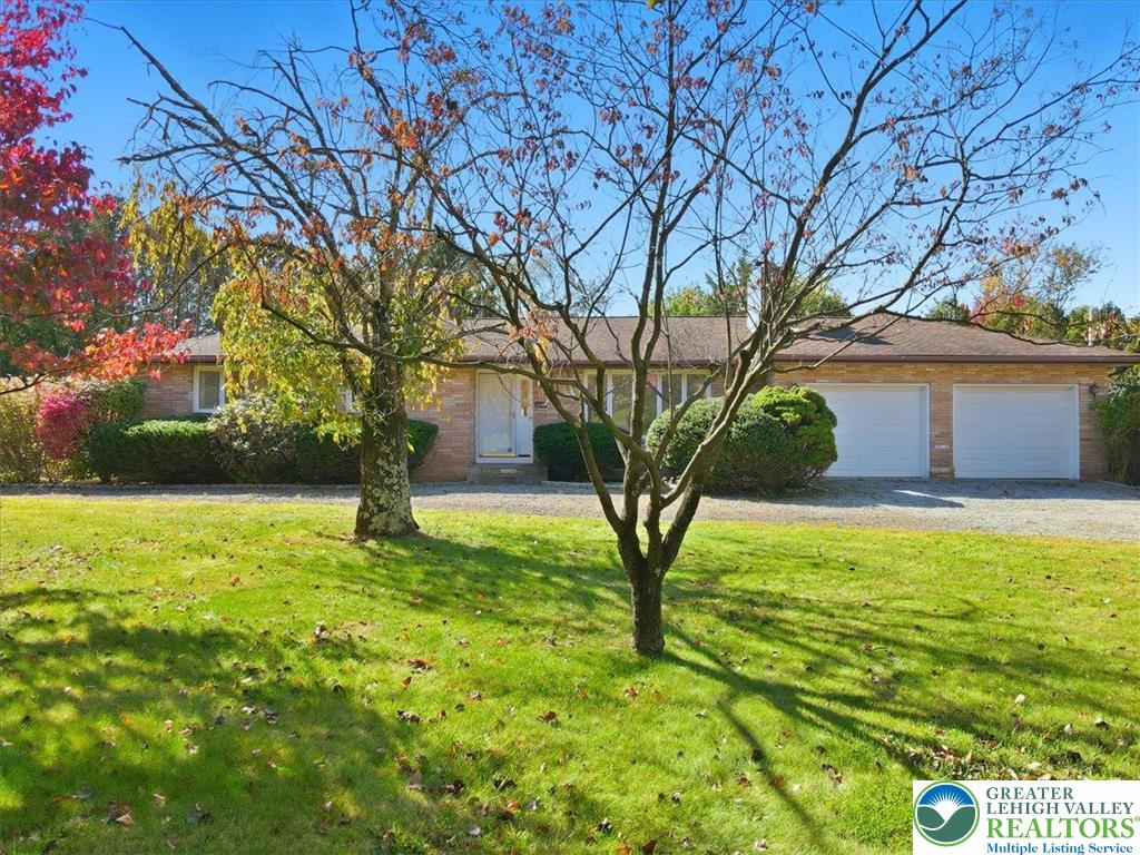 4395 East Texas Road Allentown, PA 18103 - Photo 9 of 81