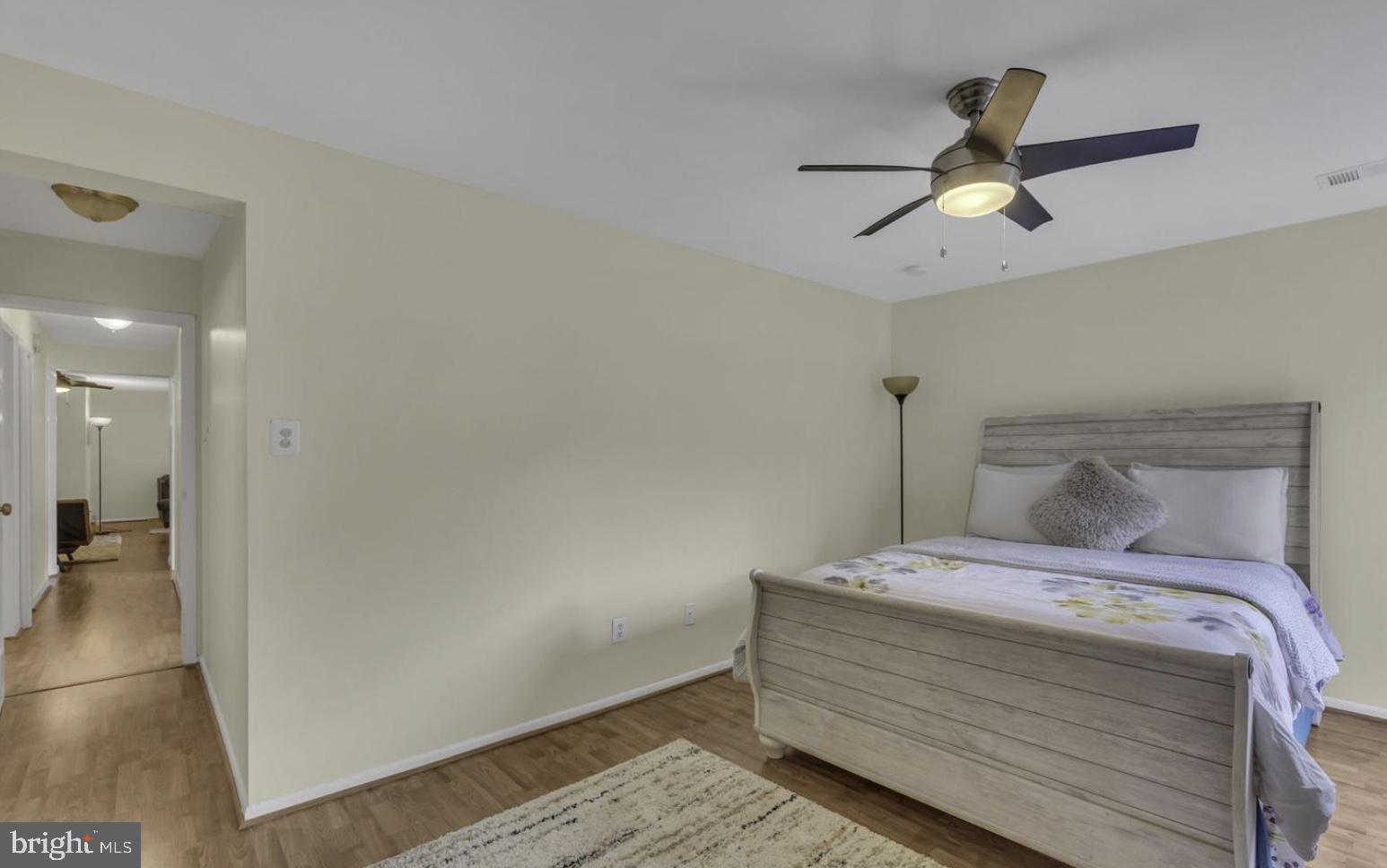 11232 Chestnut Grove Square, Unit 335 Reston, VA 20190 - Photo 16 of 22 Primary Bedroom