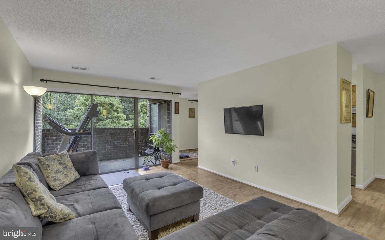 11232 Chestnut Grove Square, Unit 335 Reston, VA 20190 - Photo 4 of 22