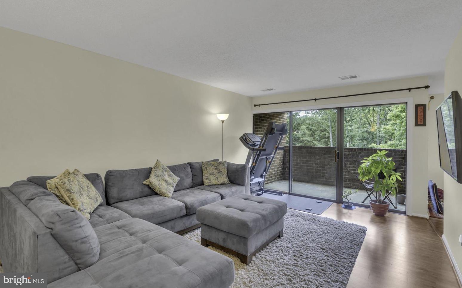 11232 Chestnut Grove Square, Unit 335 Reston, VA 20190 - Photo 5 of 22