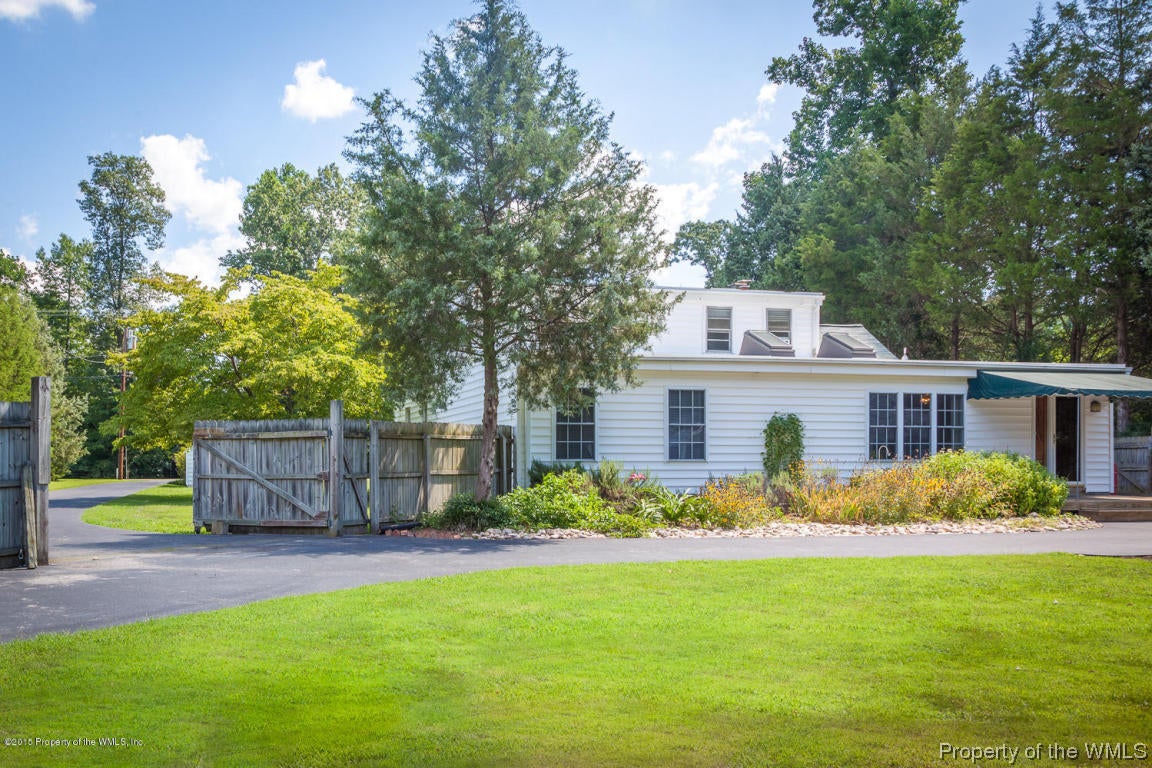 2811 Ironbound Road Williamsburg, VA 23185 - Photo 19 of 27 19 - Back of Home