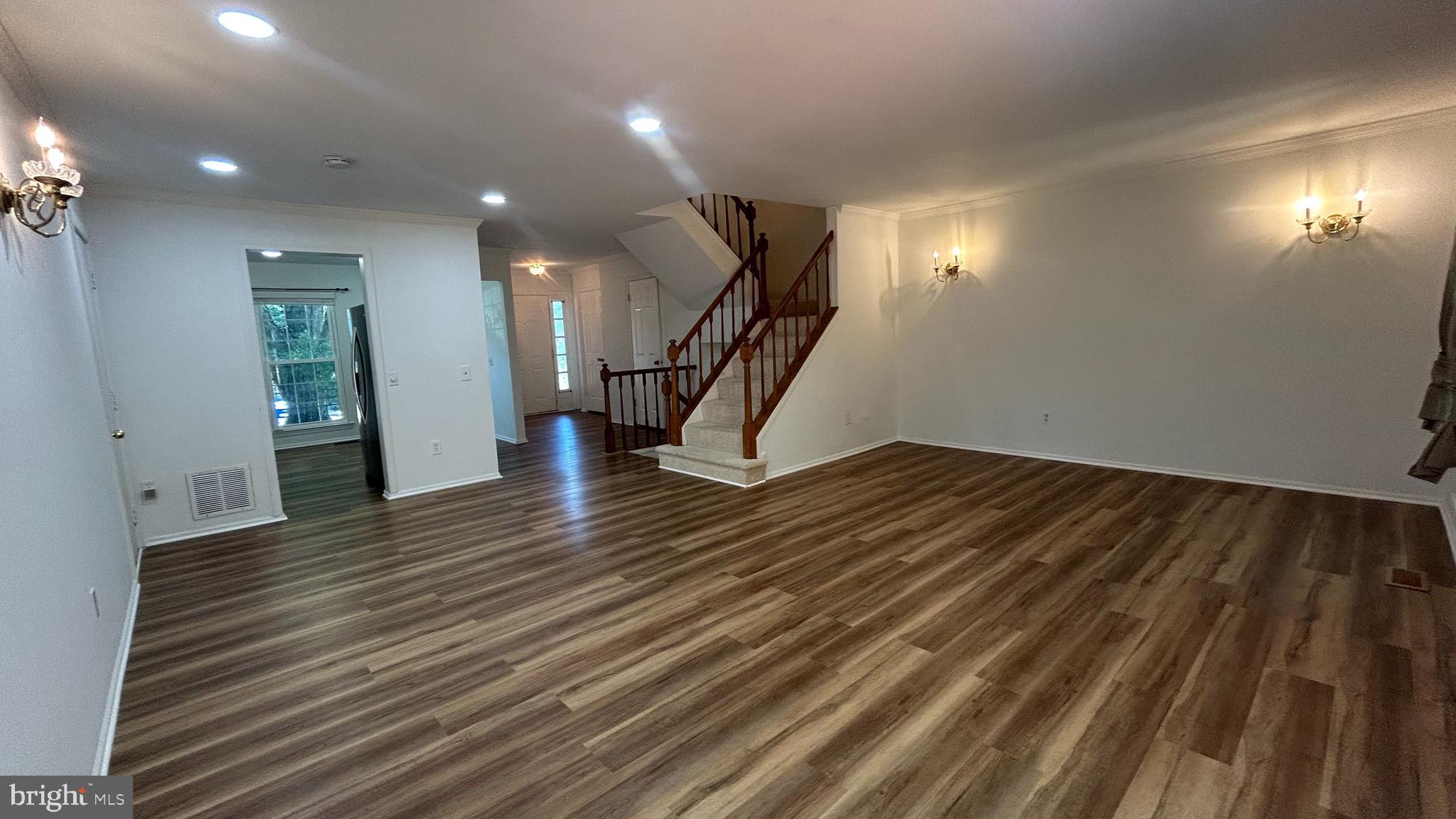 10603 Reed's Landing Circle Burke, VA 22015 - Photo 12 of 31 Gallery Image 12