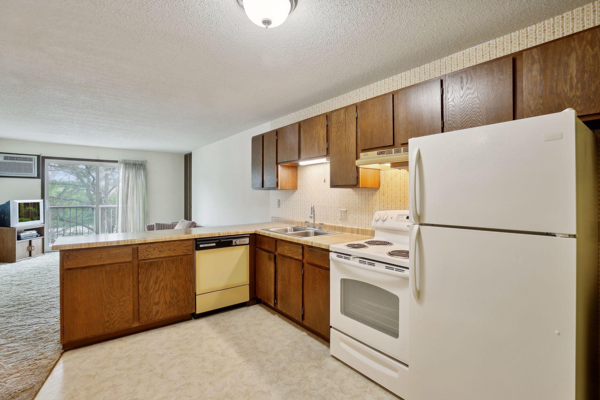 175 County Rd B2 East, Unit 316 Little Canada, MN 55117 - Photo 5 of 22