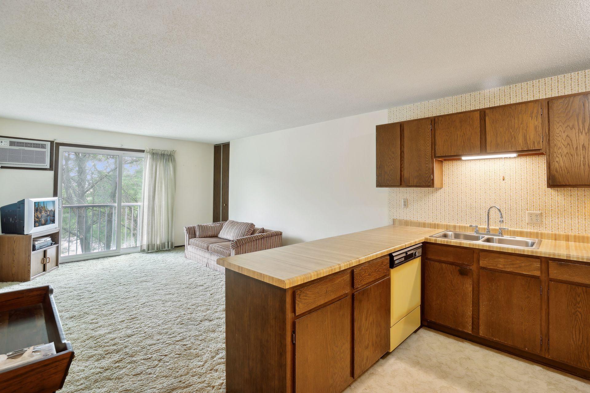 175 County Rd B2 East, Unit 316 Little Canada, MN 55117 - Photo 6 of 22