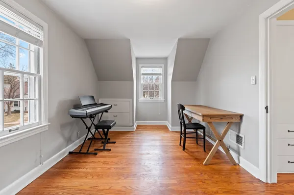 $264,900 | 547 North Outagamie Court, Appleton, WI 54914