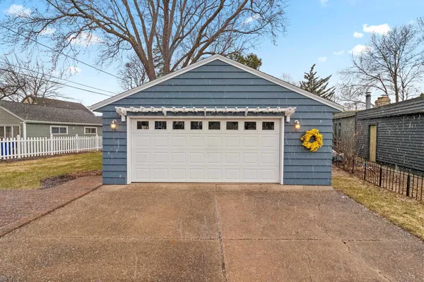 $264,900 | 547 North Outagamie Court, Appleton, WI 54914