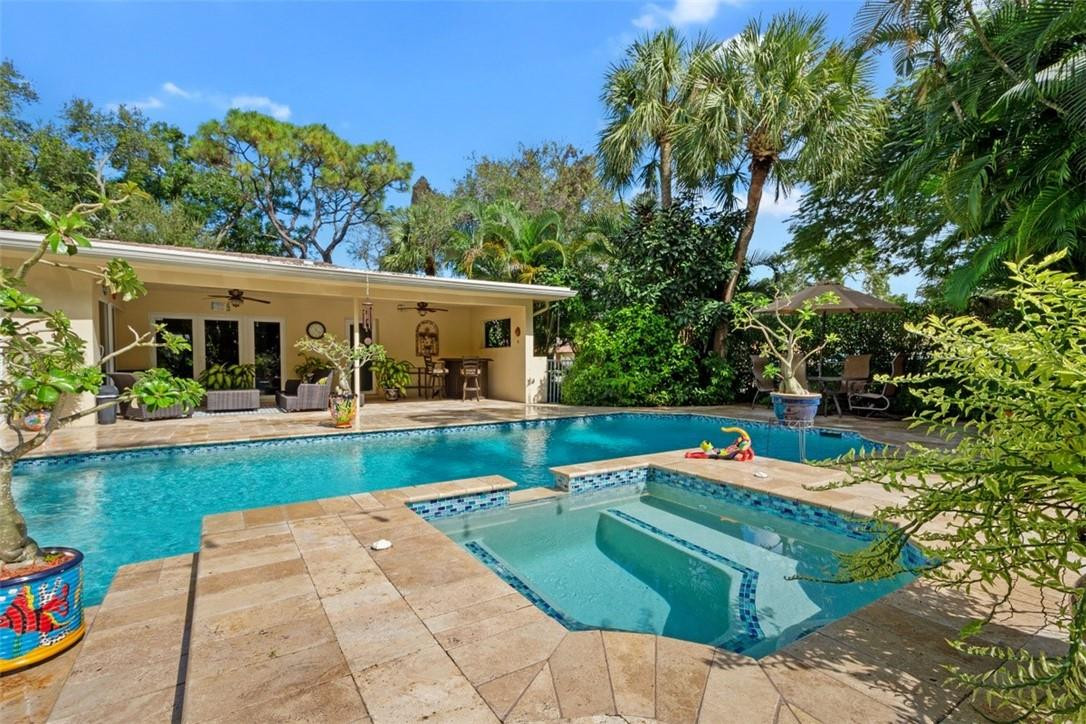 800 Southwest 19th Street Boca Raton, FL 33486 - Photo 2 of 25 Photo 2