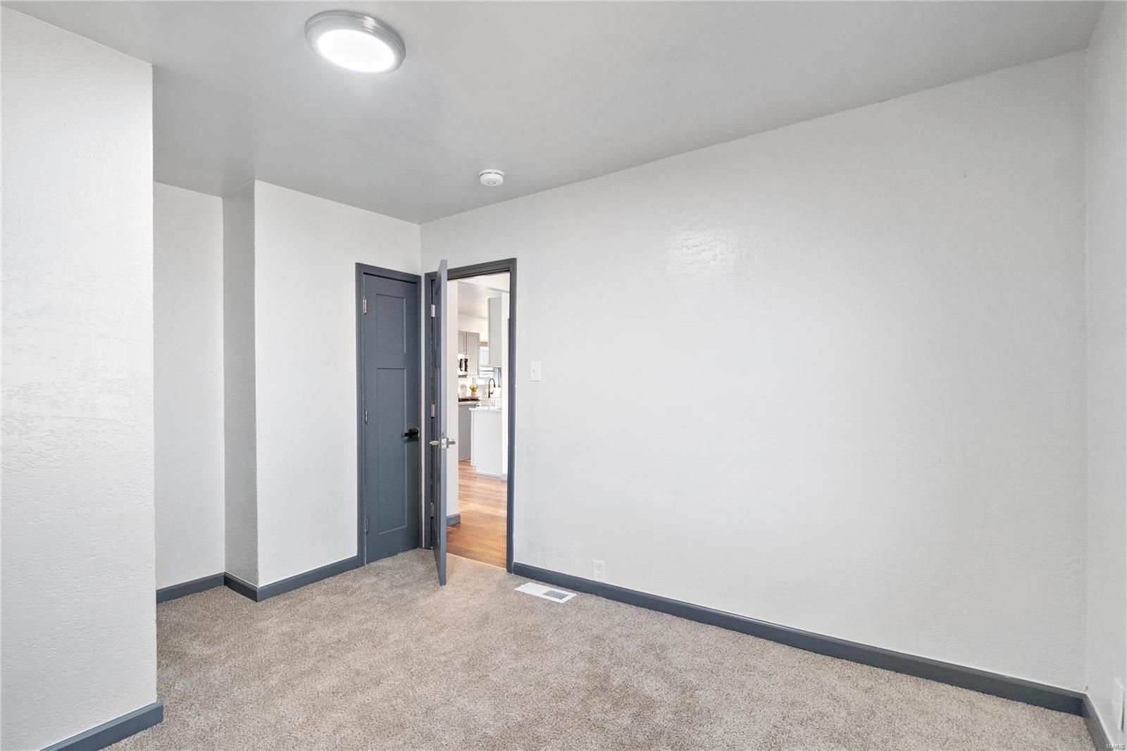 7741 Rannells Avenue St. Louis, MO 63143 - Photo 14 of 28 Gallery Image 14