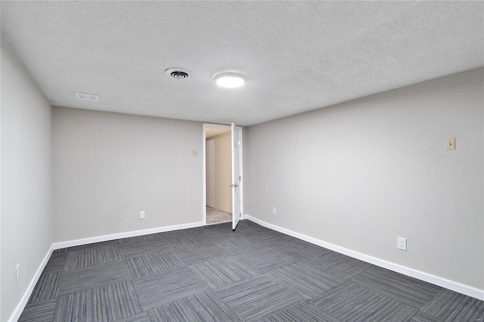 7741 Rannells Avenue St. Louis, MO 63143 - Photo 21 of 28 Gallery Image 21