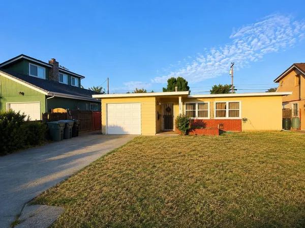 $375,000 | 2336 Estrellita Way, Sacramento, CA 95825