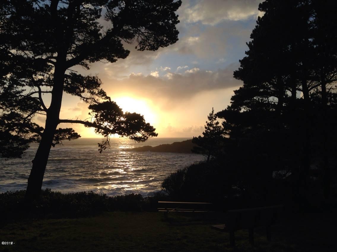 Lot16 Northeast Spring Avenue Depoe Bay, OR 97341 - Photo 29 of 31 Sunset on Depoe ZBay north point