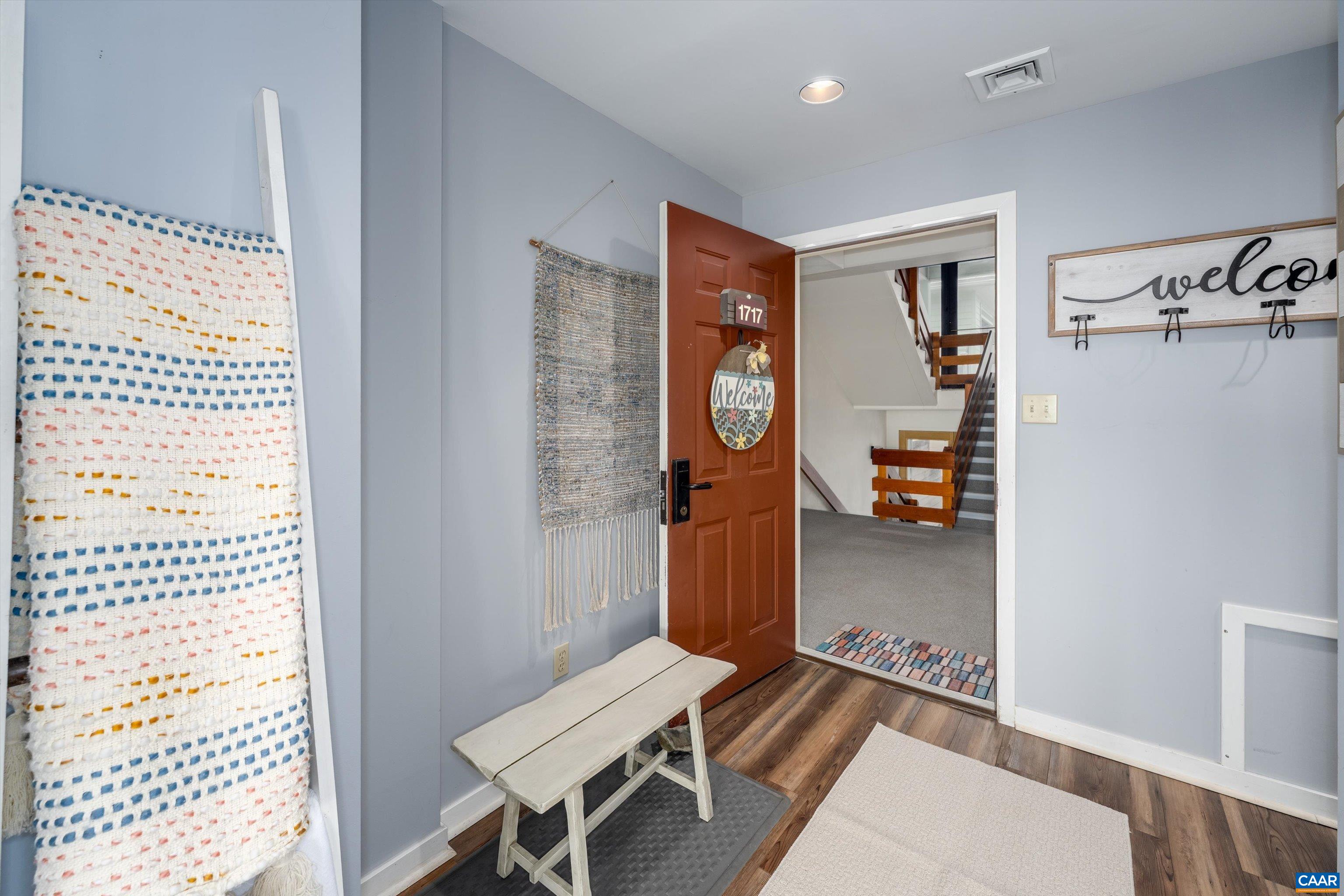 1717 High Ridge Roseland, VA 22967 - Photo 5 of 28