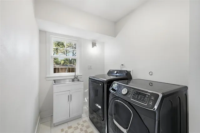 $525,000 | 704 West Hull Street, Denison, TX 75020