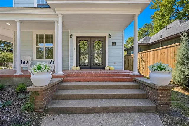 $525,000 | 704 West Hull Street, Denison, TX 75020