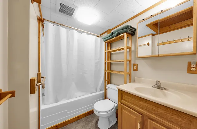 $1,950 | 306 Eubank Street, Novi, MI 48377