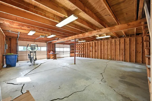 $530,000 | 185 Main Street, Pittsfield, ME 04967