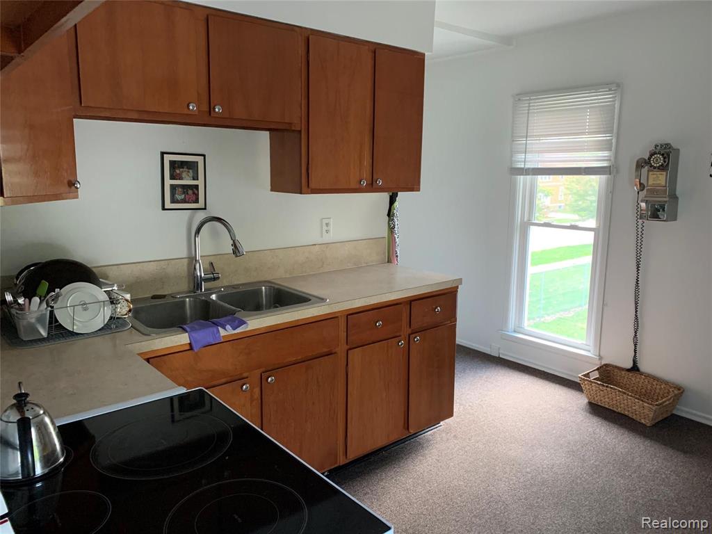 209 Elm Street Flushing, MI 48433 - Photo 9 of 21