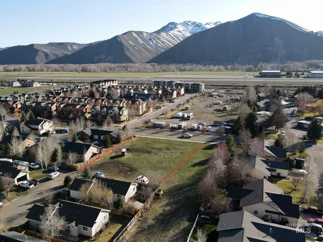 $599,000 | 2410 Woodside Boulevard, Hailey, ID 83333