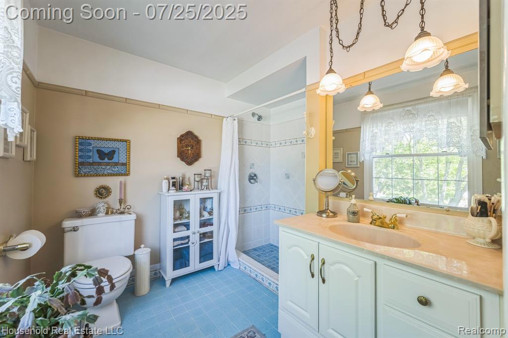 25819 Branchaster Road Farmington Hills, MI 48336 - Photo 28 of 38 Gallery Image 28
