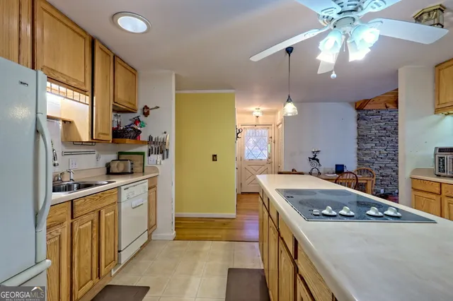 $795,000 | 7829 Dillard Road, Scaly Mountain, NC 28775