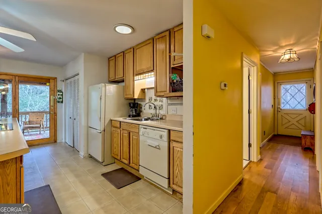 $795,000 | 7829 Dillard Road, Scaly Mountain, NC 28775