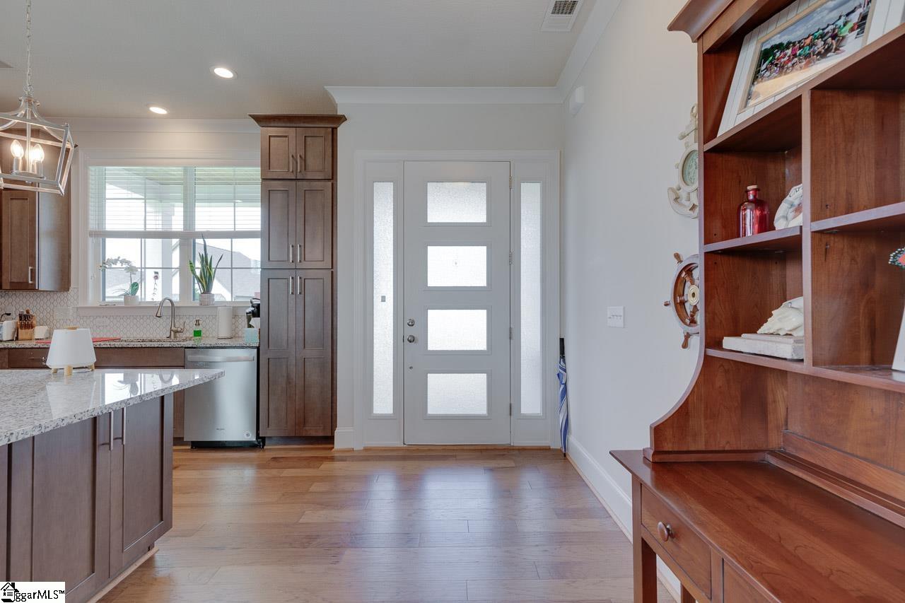 15 Ridan Road Mauldin, SC 29662 - Photo 5 of 36 Gallery Image 5