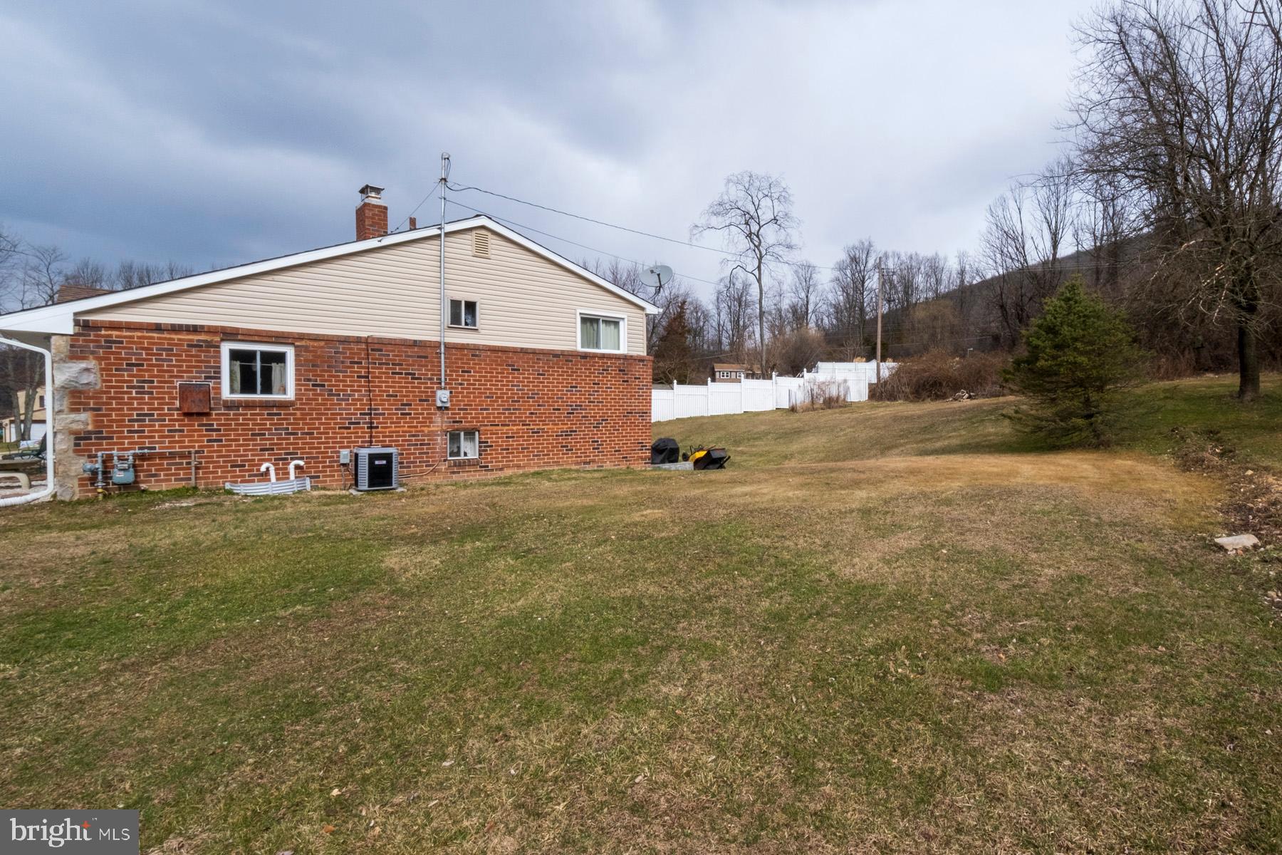 2319 Alsace Road Reading, PA 19604 - Photo 2 of 22