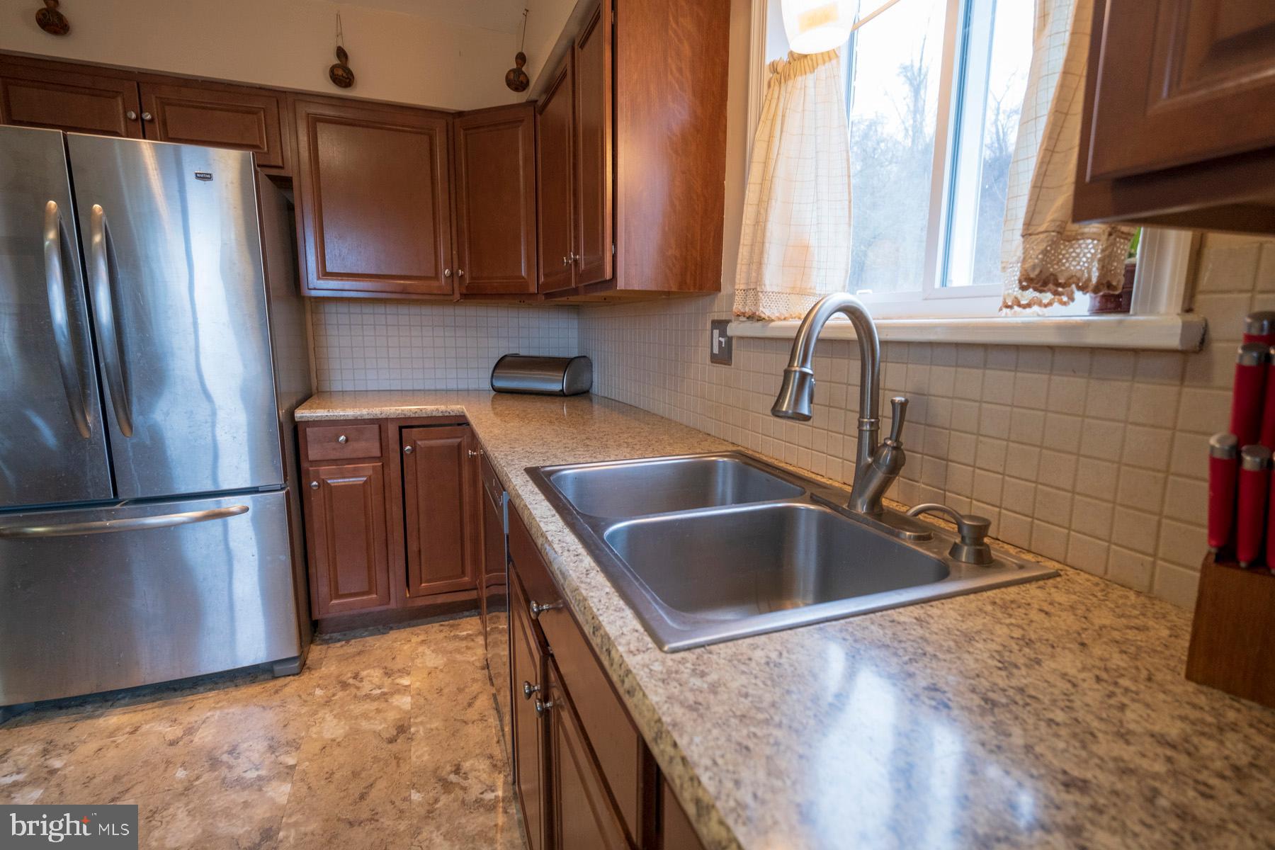 2319 Alsace Road Reading, PA 19604 - Photo 12 of 22