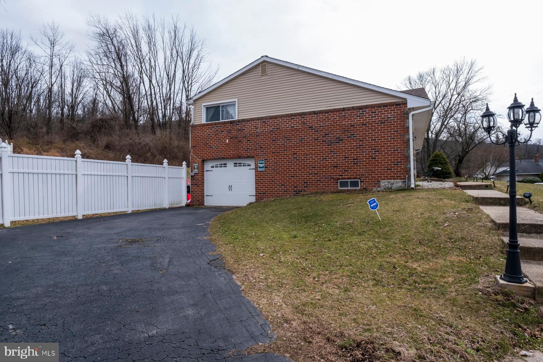 2319 Alsace Road Reading, PA 19604 - Photo 5 of 22