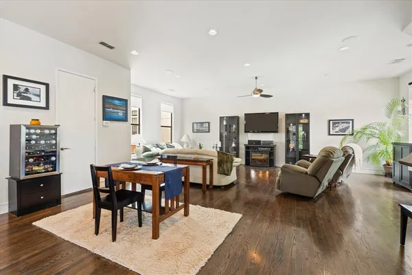 $678,000 | 2123 Albany Street, Dallas, TX 75201