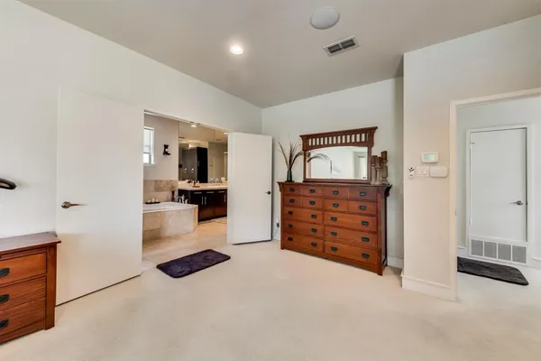 $678,000 | 2123 Albany Street, Dallas, TX 75201