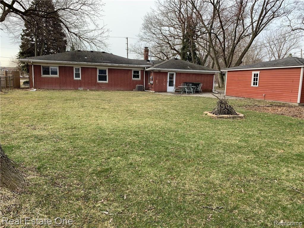 20472 Wick Road Taylor, MI 48180 - Photo 24 of 24 A clearer view of the rear