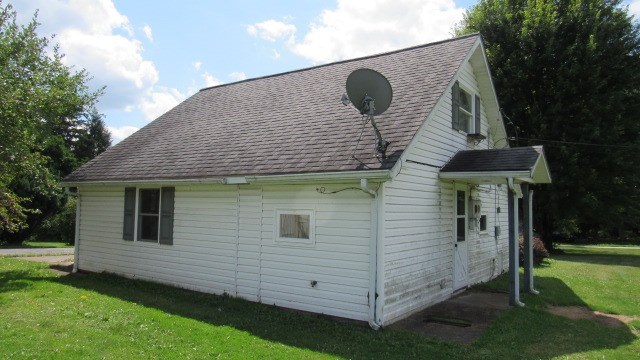 77 Leech Road Greenville, PA 16125 - Photo 4 of 40 Gallery Image 4
