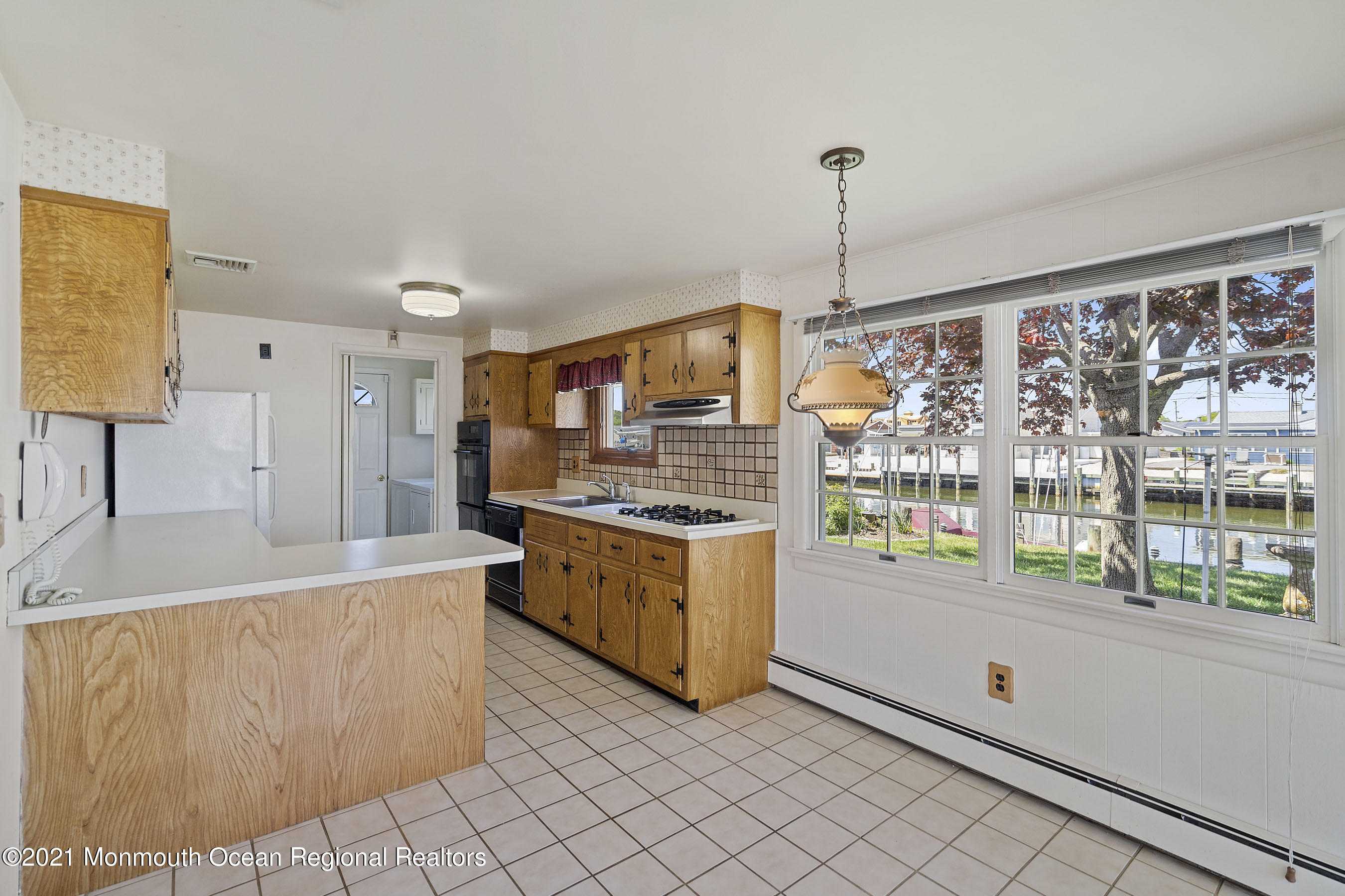 2 Cutlass Way Waretown, NJ 08758 - Photo 15 of 50 Breakfast