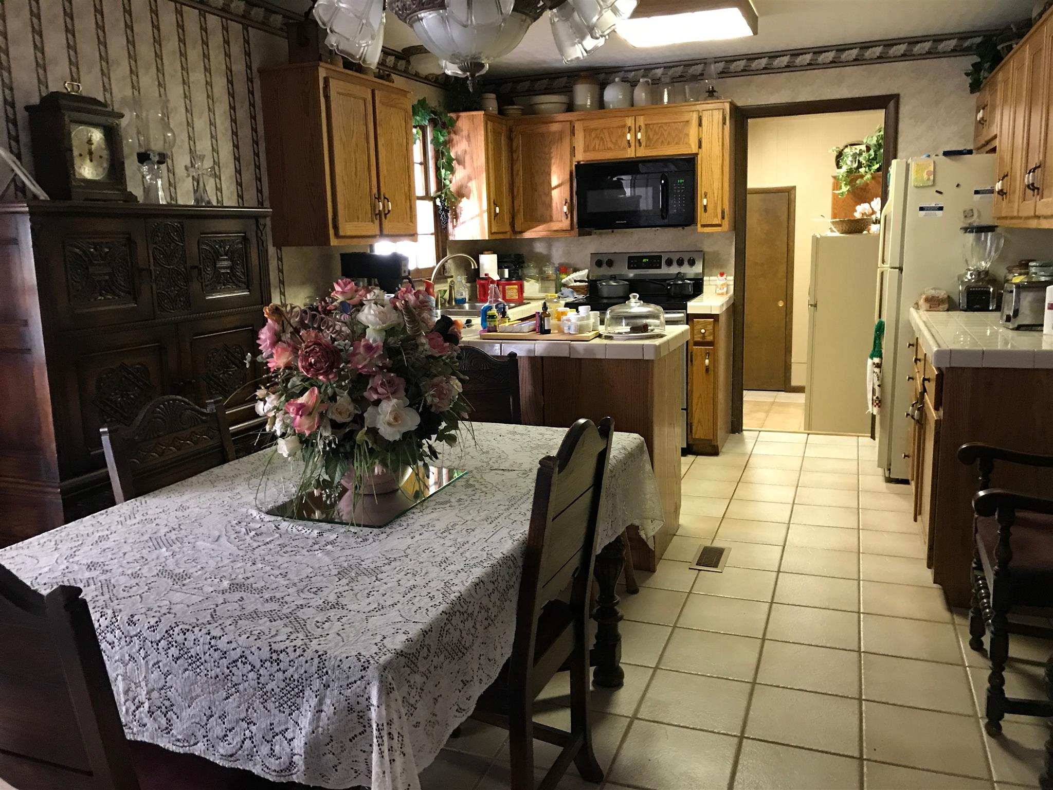 356 Deer Run Road Celina, TN 38551 - Photo 4 of 15 Kitchen/dining