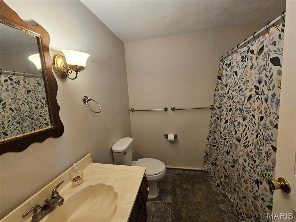 1050 Maple Grove Avenue Greenville, IL 62246 - Photo 18 of 55