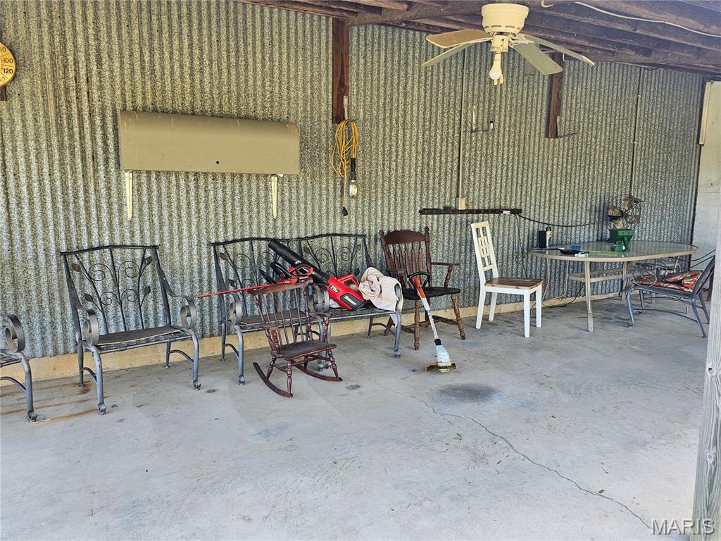 1050 Maple Grove Avenue Greenville, IL 62246 - Photo 26 of 55