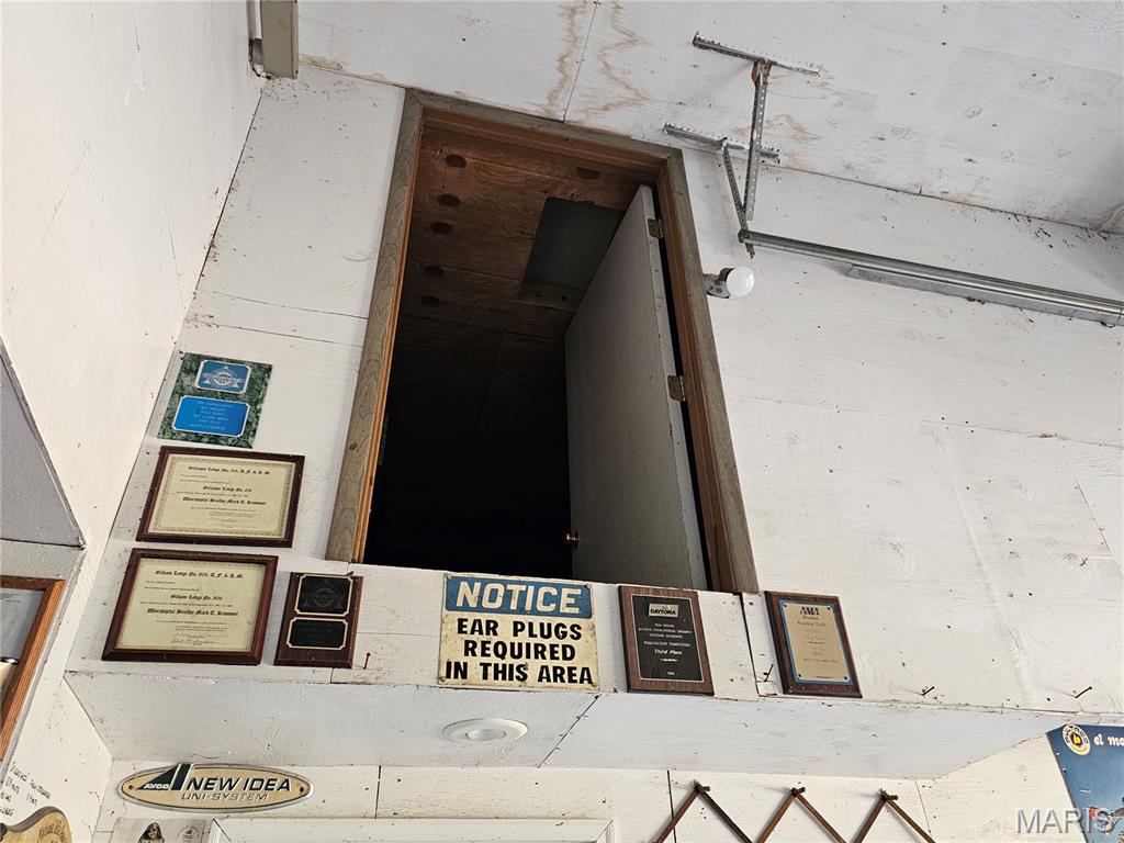 1050 Maple Grove Avenue Greenville, IL 62246 - Photo 30 of 55