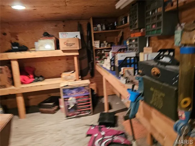 $349,000 | 1050 Maple Grove Avenue, Greenville, IL 62246