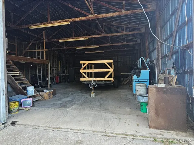 $349,000 | 1050 Maple Grove Avenue, Greenville, IL 62246