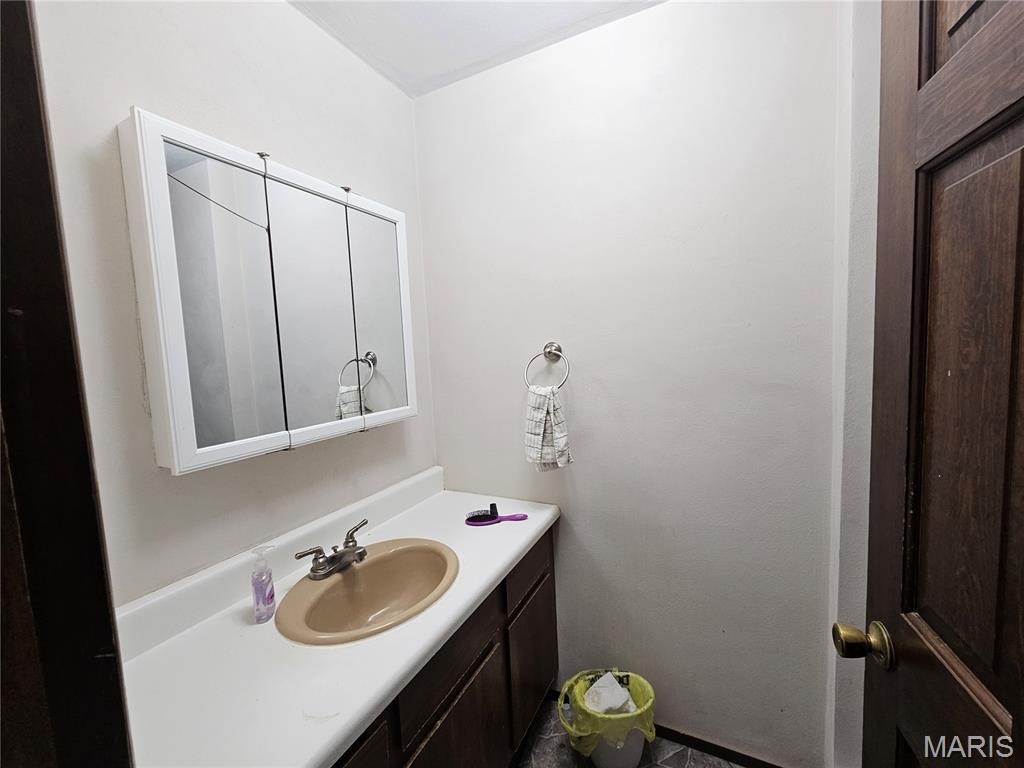 1050 Maple Grove Avenue Greenville, IL 62246 - Photo 54 of 55