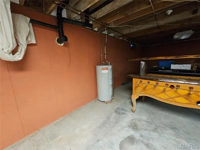 $349,000 | 1050 Maple Grove Avenue, Greenville, IL 62246