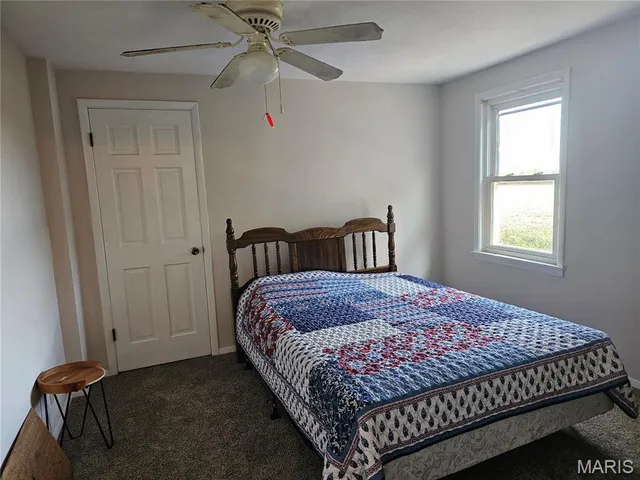 $349,000 | 1050 Maple Grove Avenue, Greenville, IL 62246