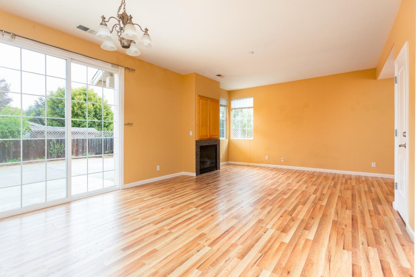 129 Toscano Loop Freedom, CA 95019 - Photo 5 of 15 Gallery Image 5