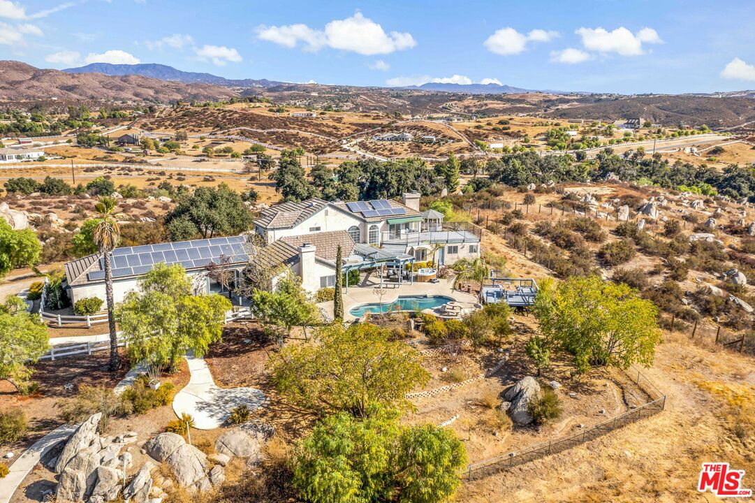 38675 Green Meadow Road Temecula, CA 92592 - Photo 5 of 74 a view of city and mountain