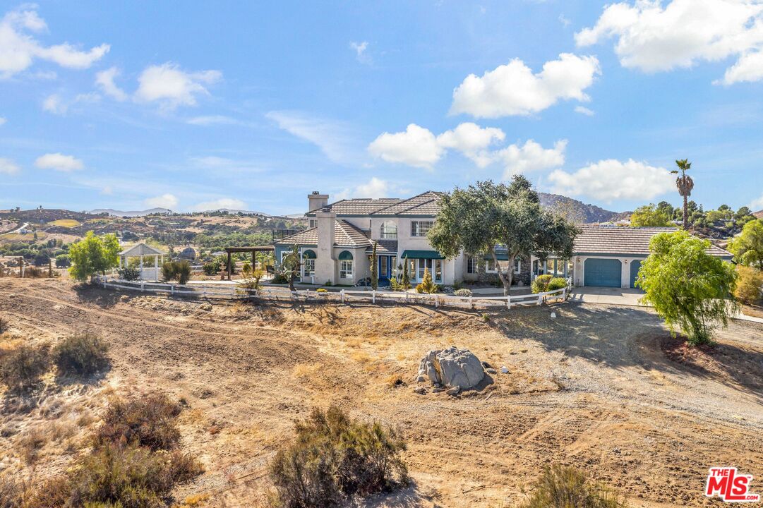38675 Green Meadow Road Temecula, CA 92592 - Photo 8 of 74