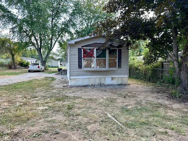 $75,000 | 71 Bubble Loo Road, Cloverdale, IN 46120