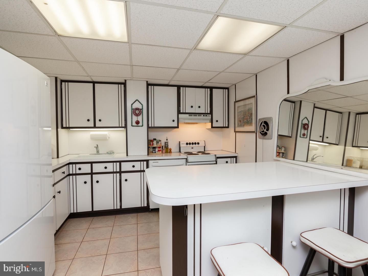 21 Downs Circle Wynnewood, PA 19096 - Photo 24 of 34