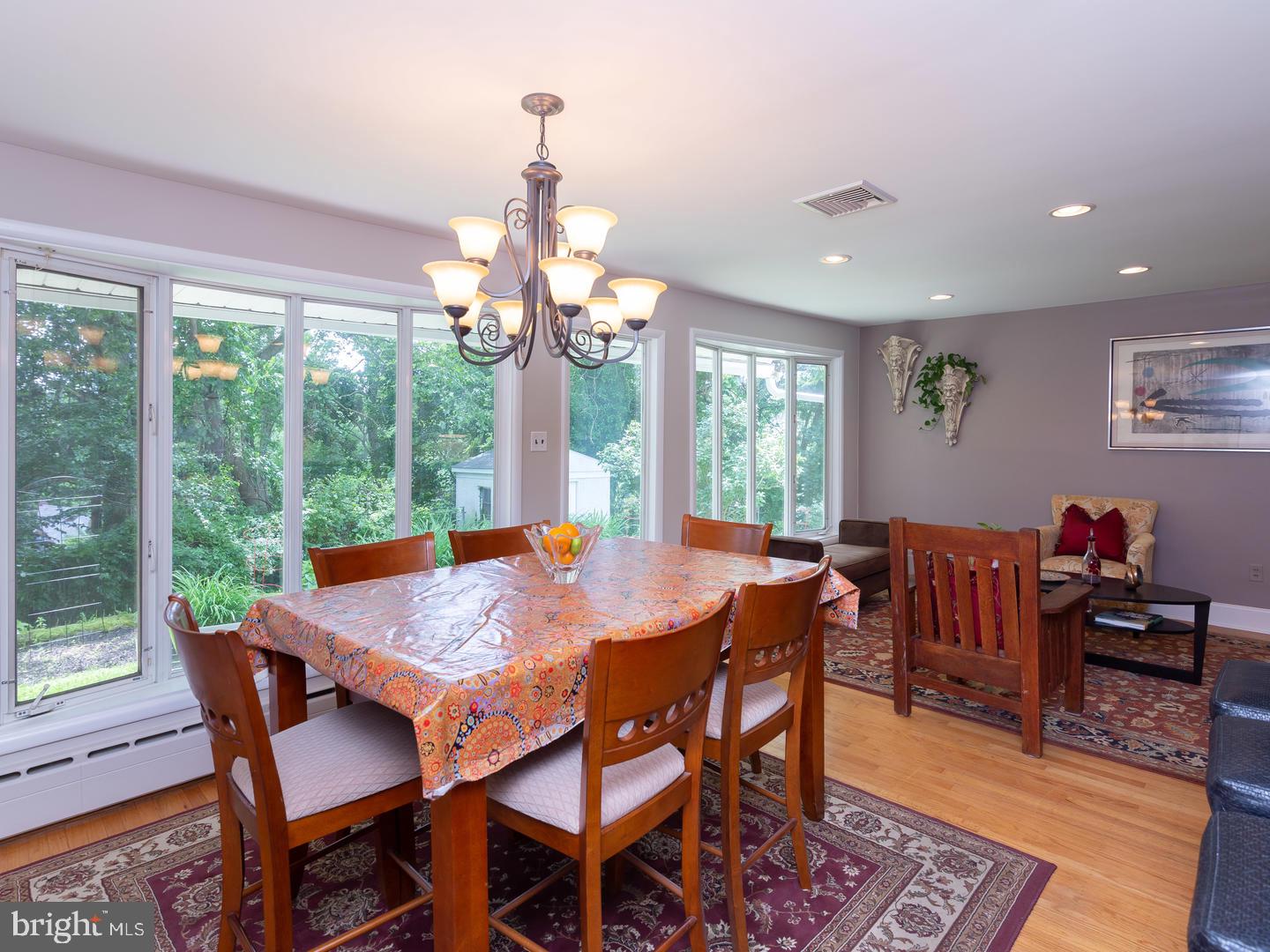 21 Downs Circle Wynnewood, PA 19096 - Photo 7 of 34