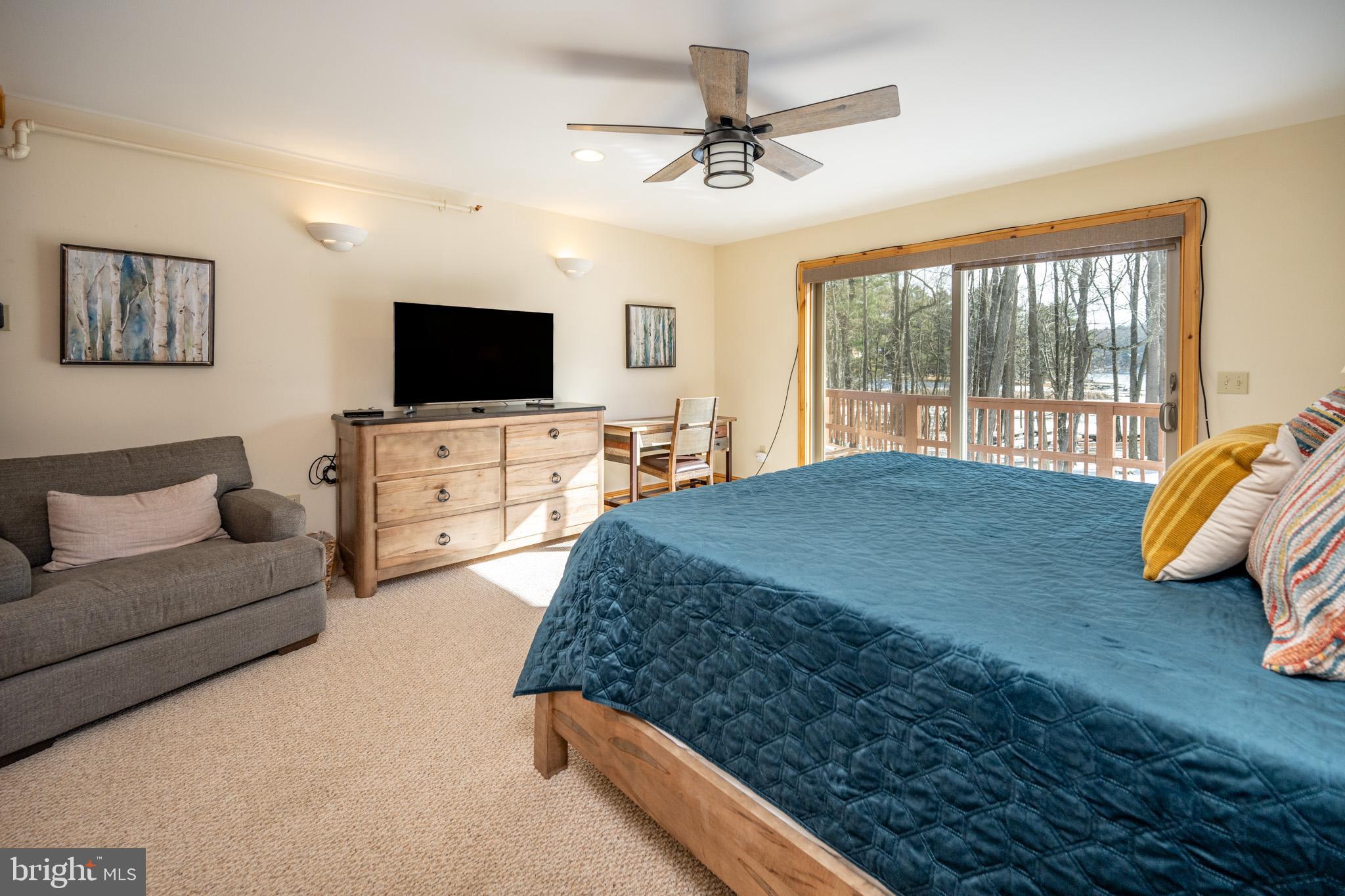1738 Paradise Point Road Oakland, MD 21550 - Photo 27 of 97 Gallery Image 27